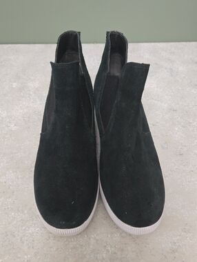 Womens Sorel Black Suede Slip-On Wedge Chelsea Sneakers